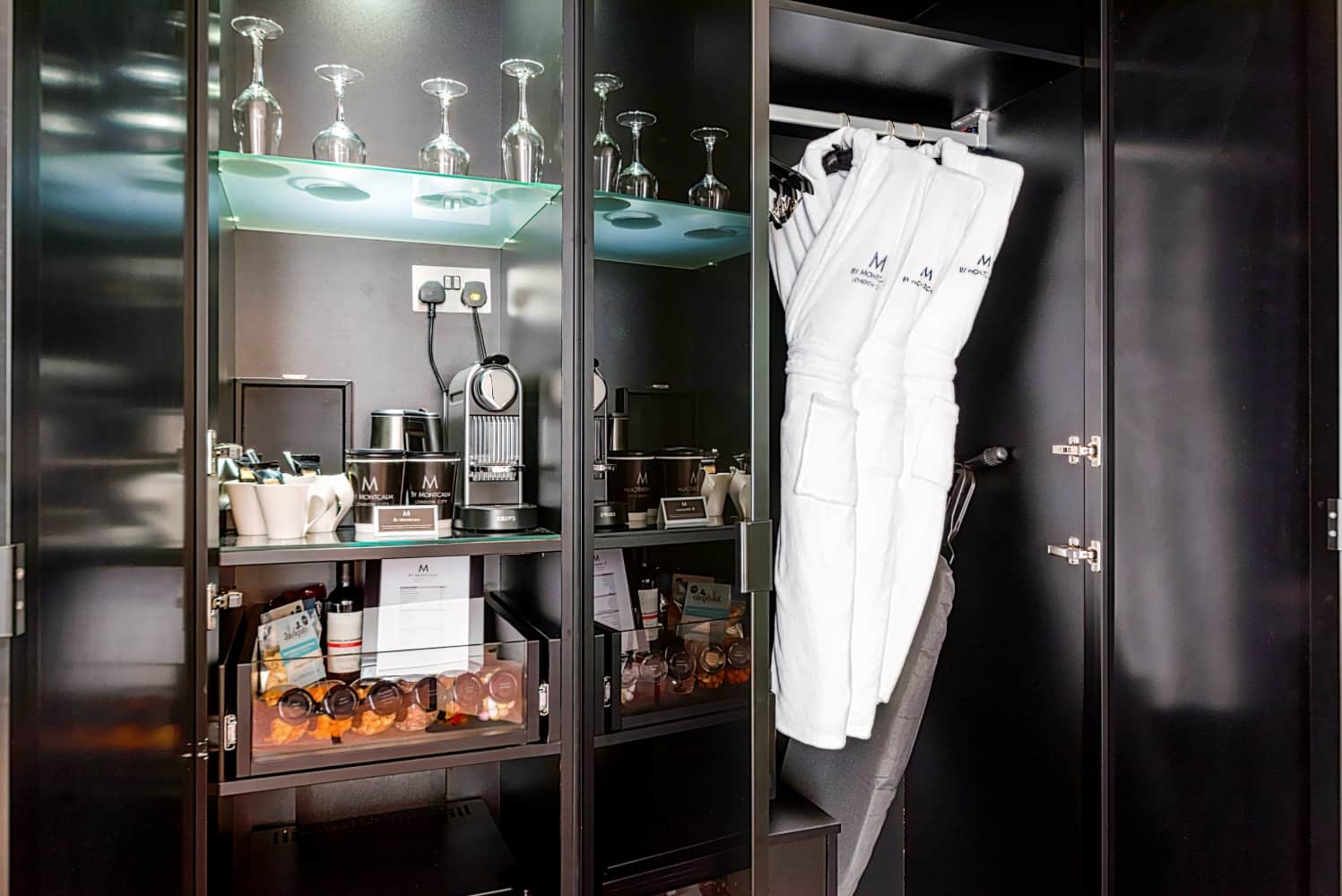 M by Montcalm