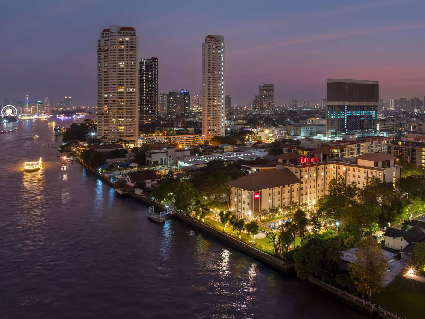 ibis Bangkok Riverside