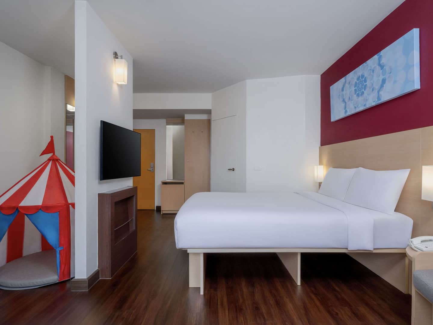 ibis Bangkok Riverside