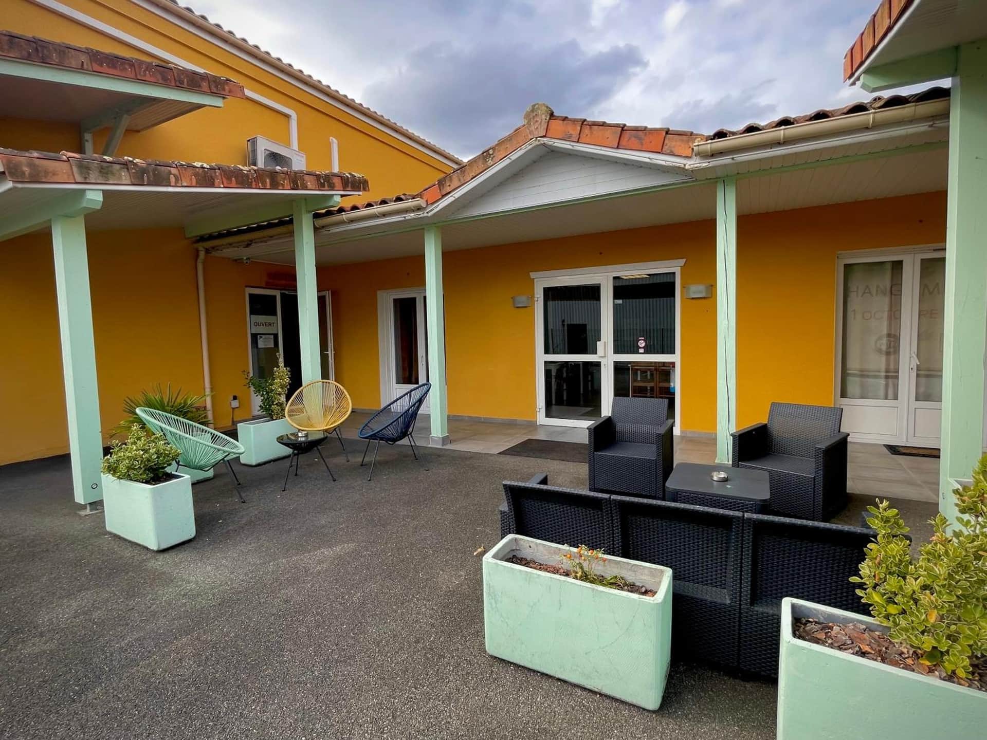 Hôtel Némo Pau Aéroport