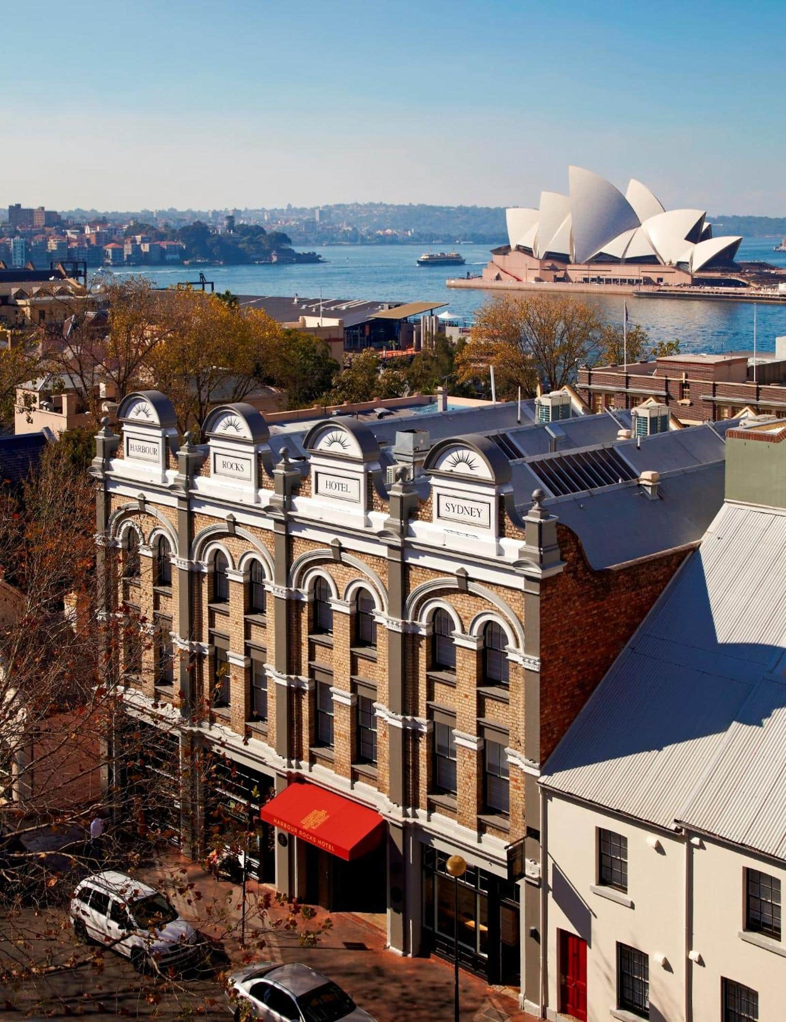 Harbour Rocks Hotel