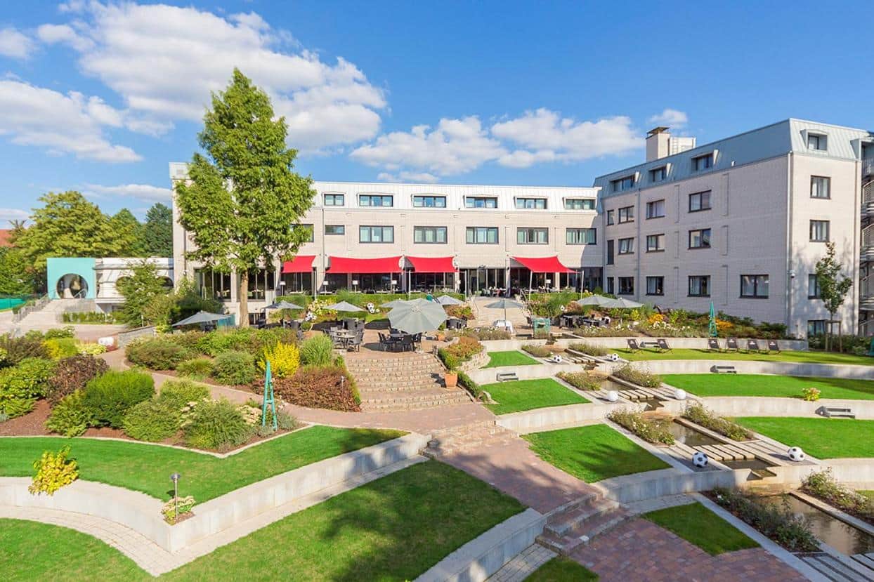 Lakeside Apartments