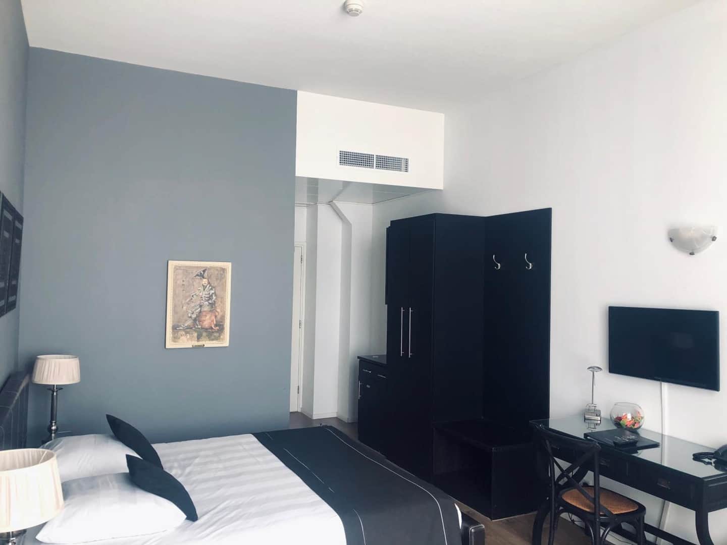 Hotel Chariot