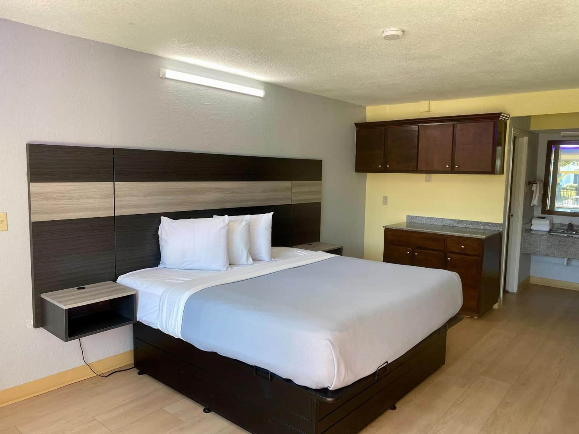 Rest and Relax Inn