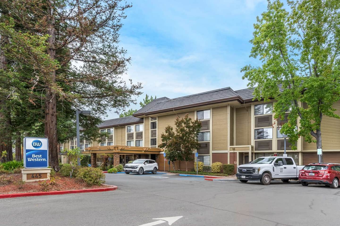 Best Western John Muir Inn