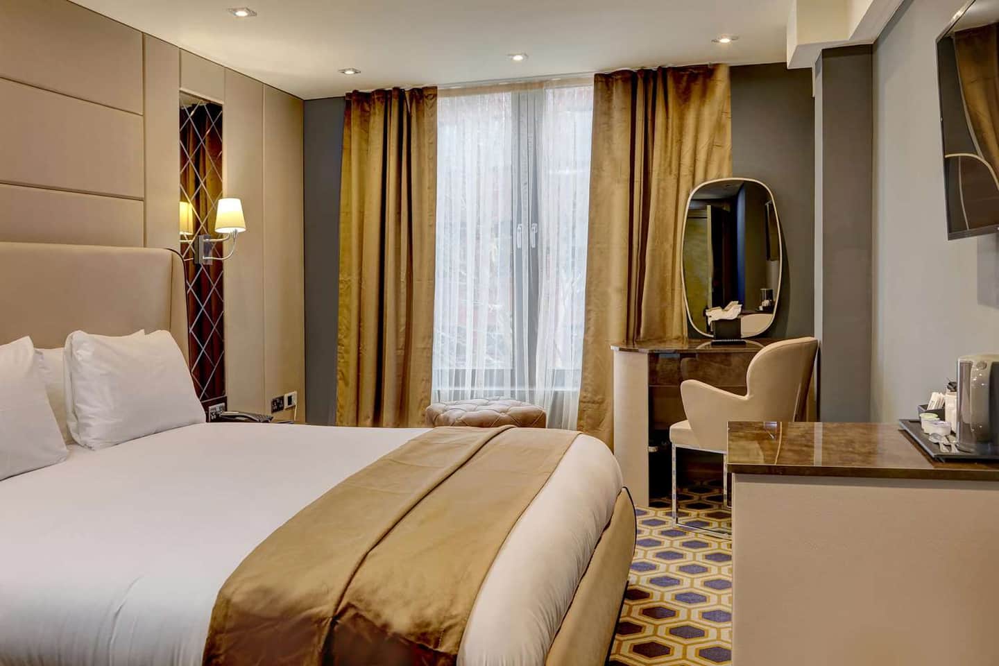 Putney Hotel
