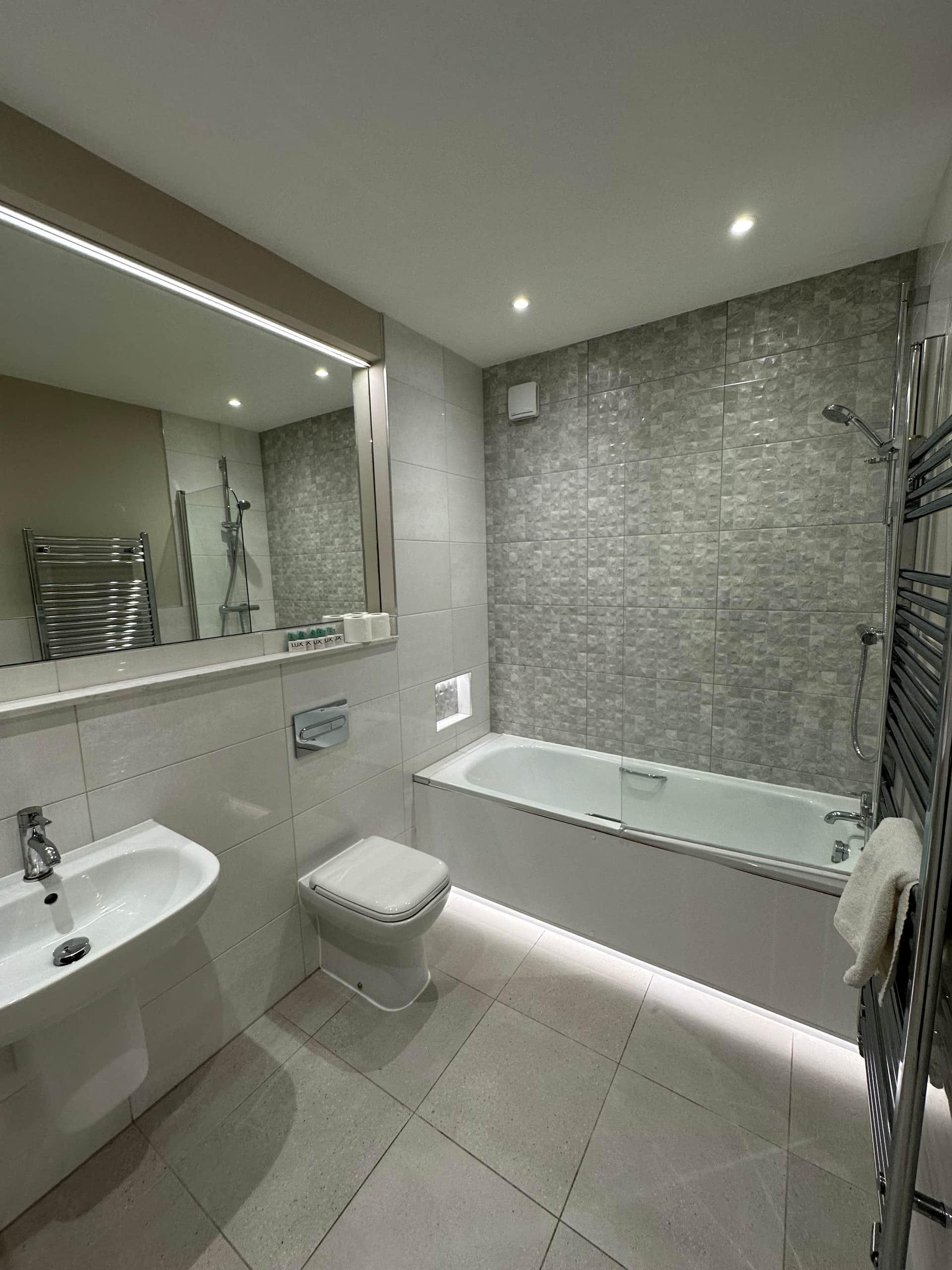 Wendover Arms Hotel