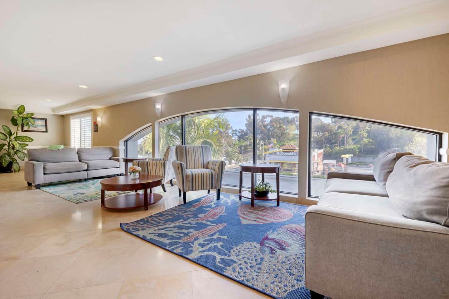 Best Western Plus Marina Shores Hotel