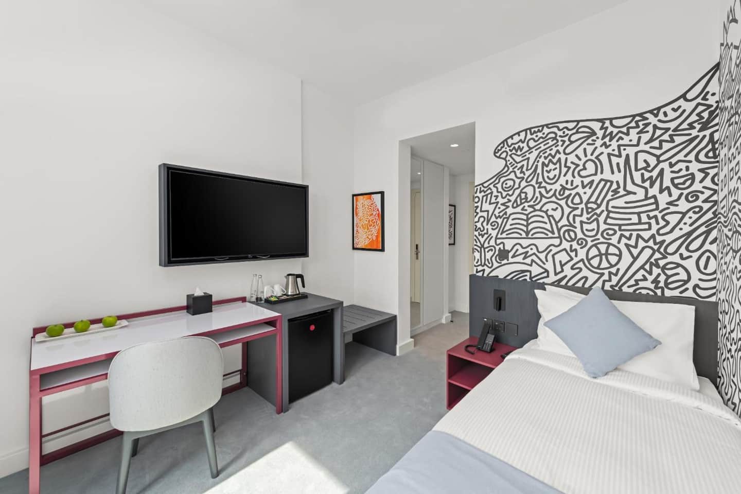 Nest Hotel, Aljada