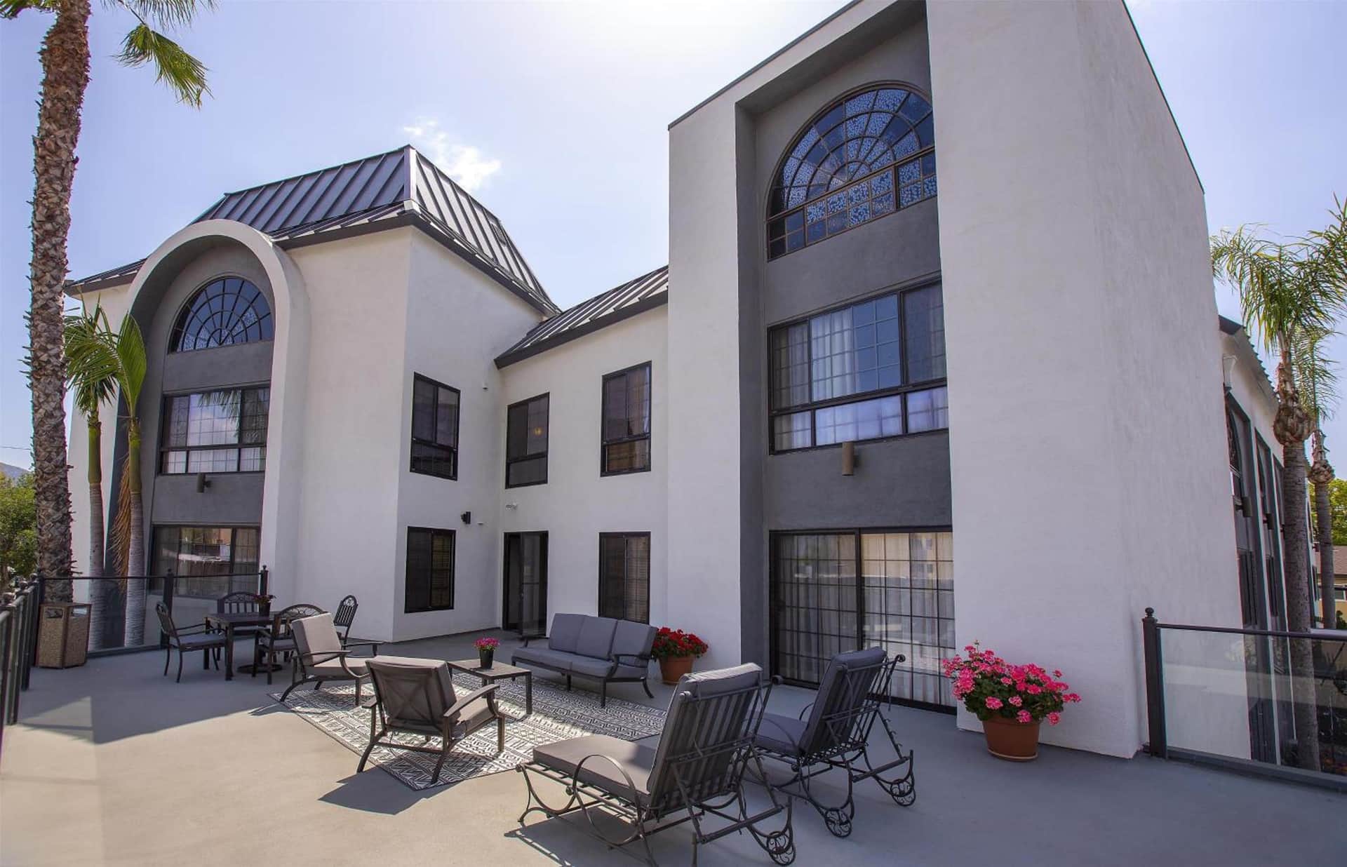Coast Burbank Hotel