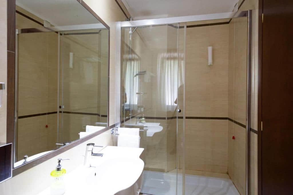 Cervara Park Hotel