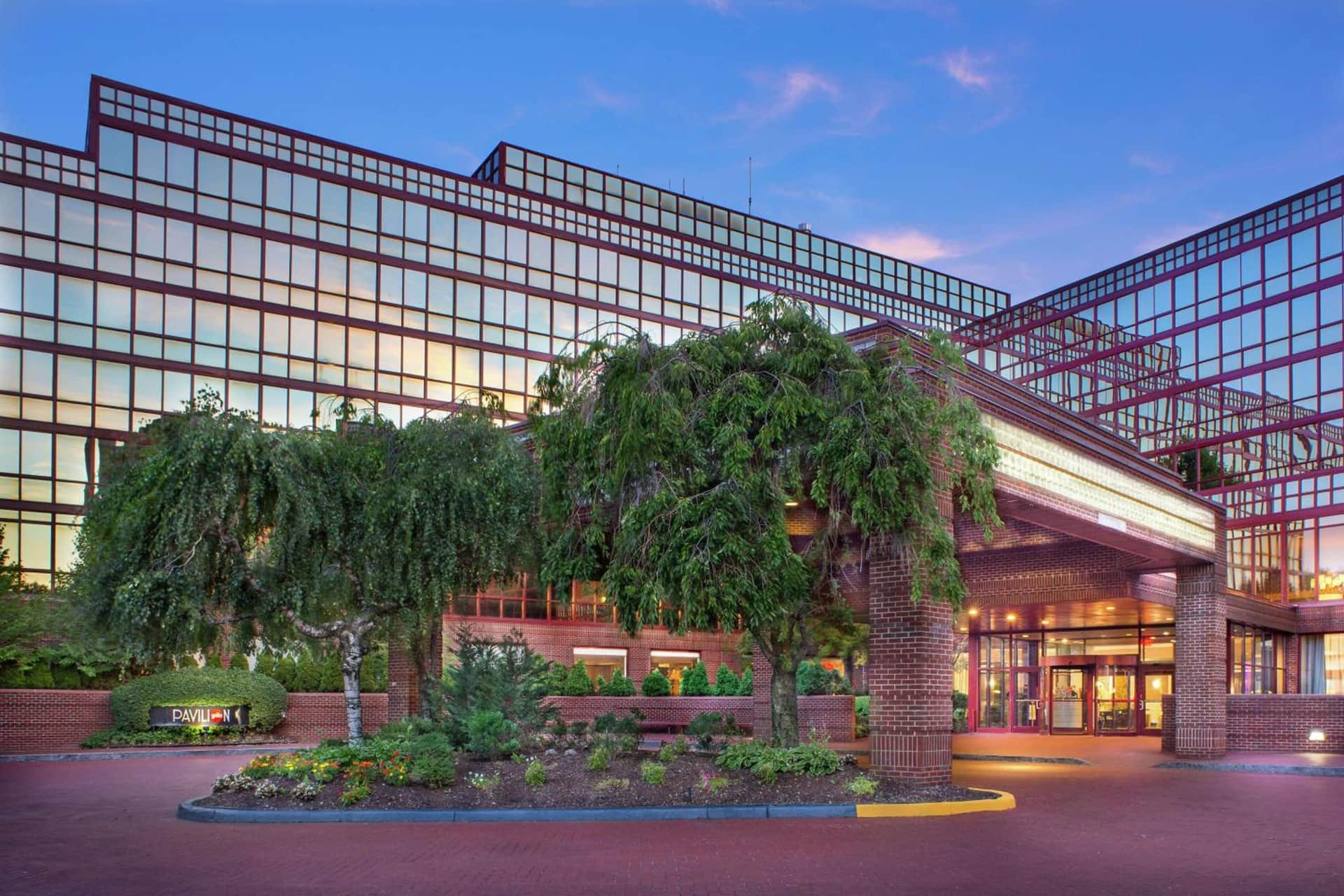 DoubleTree by Hilton New York LaGuardia