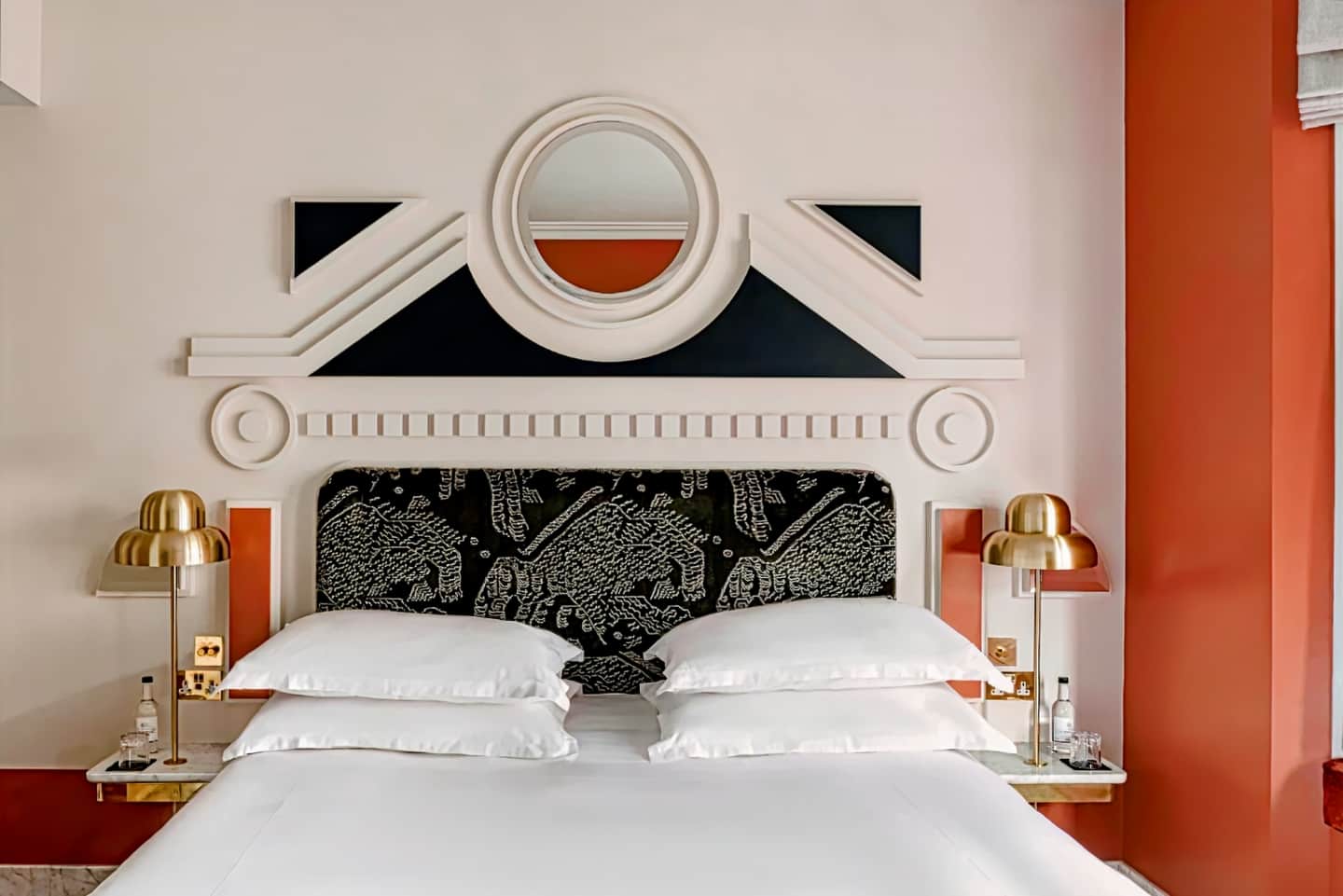 Henrietta Hotel