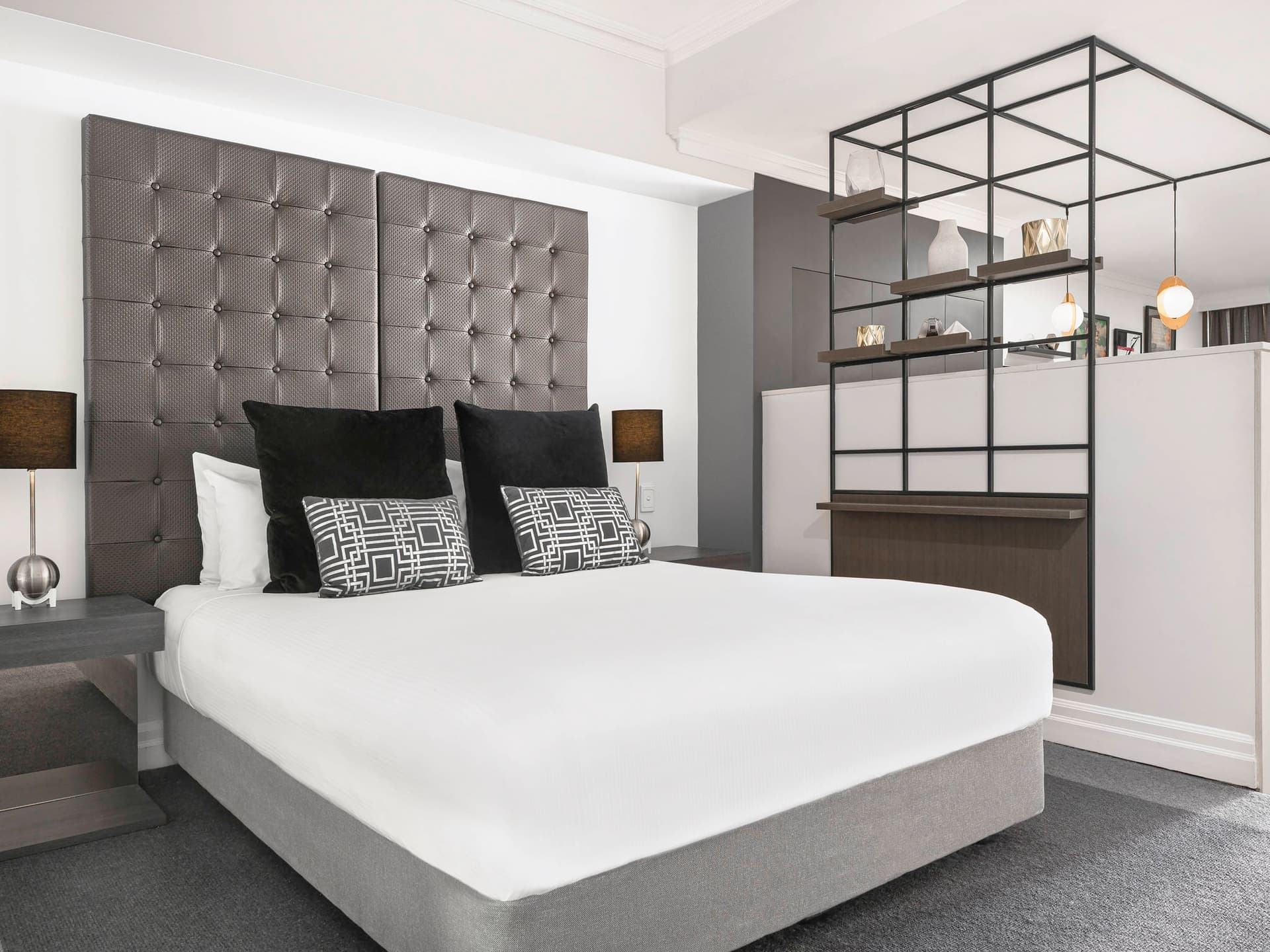 Mantra 2 Bond Street Sydney