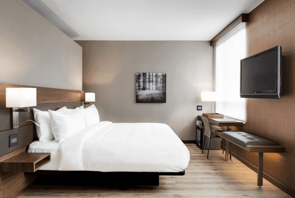 AC Hotel by Marriott Miami Airport West/Doral