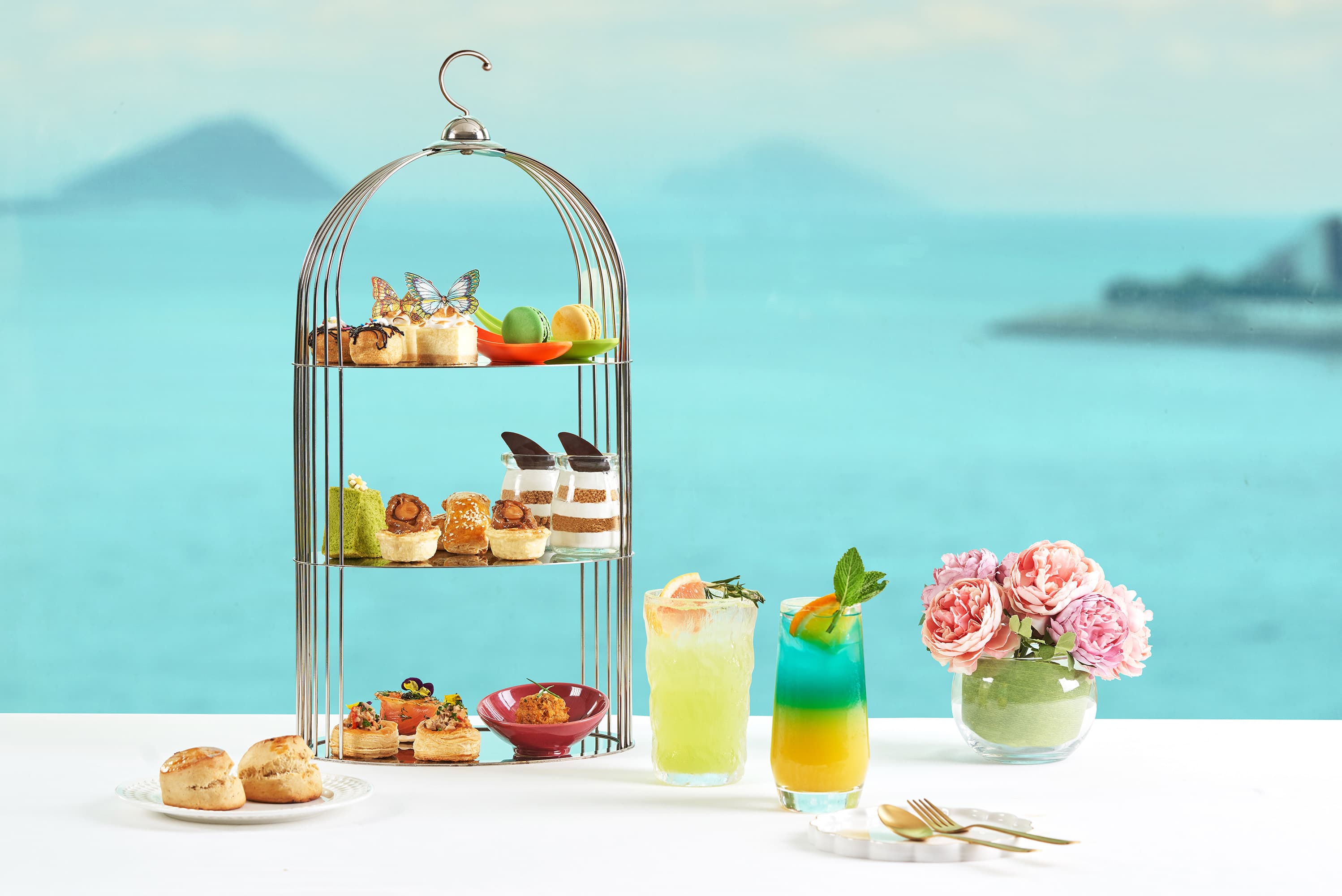 The Royal Pacific Hotel & Towers