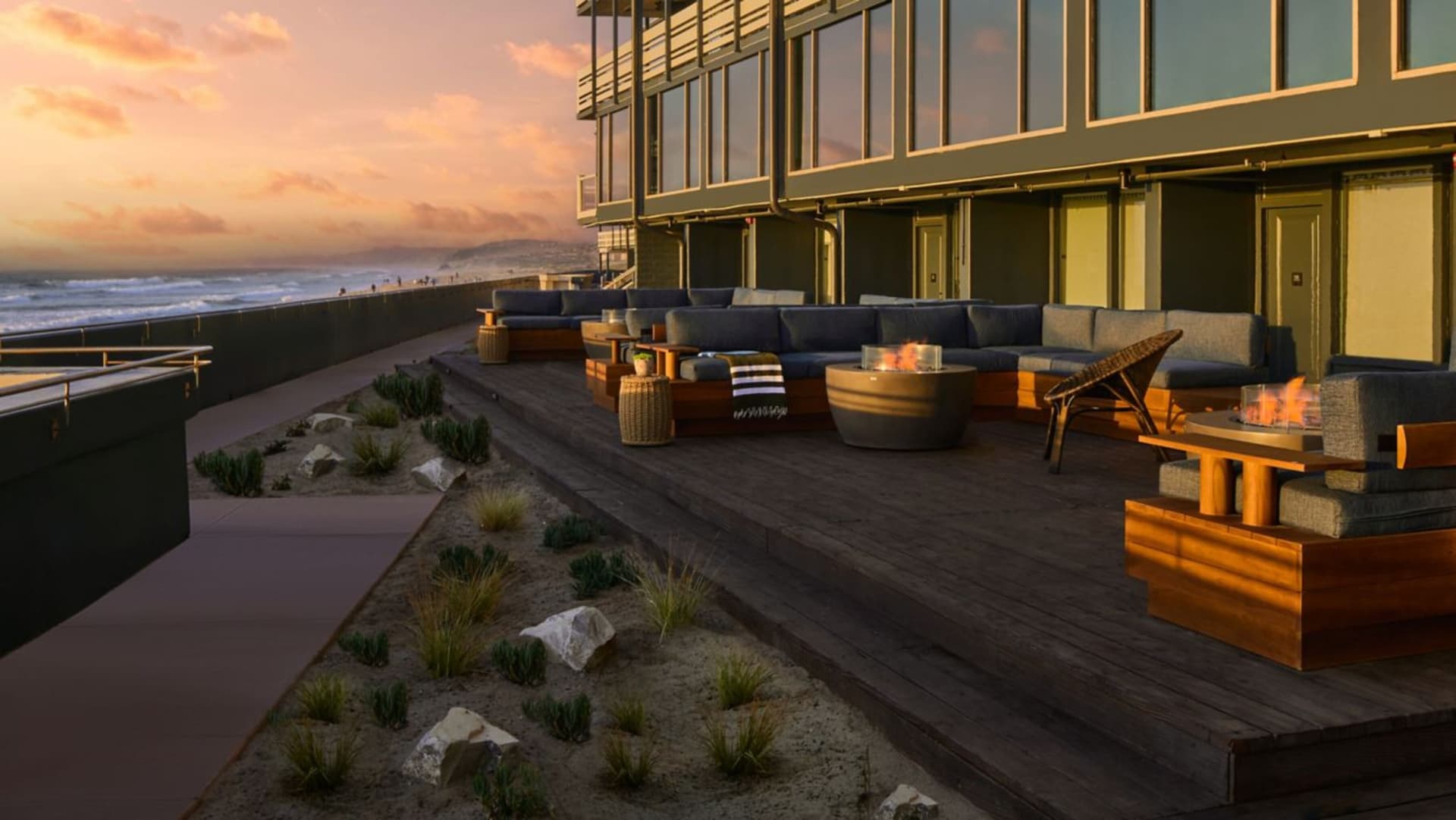 Monterey Beach Hotel, a Tribute Portfolio Hotel