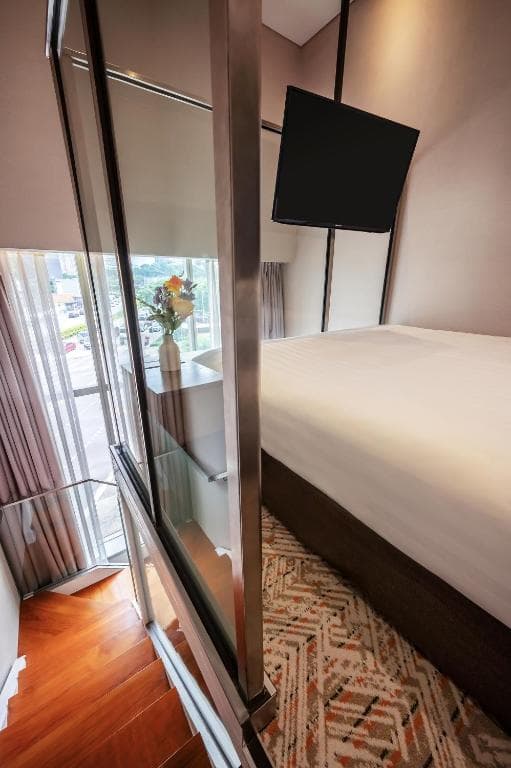 Dorsett Singapore (Newly Refurbished)
