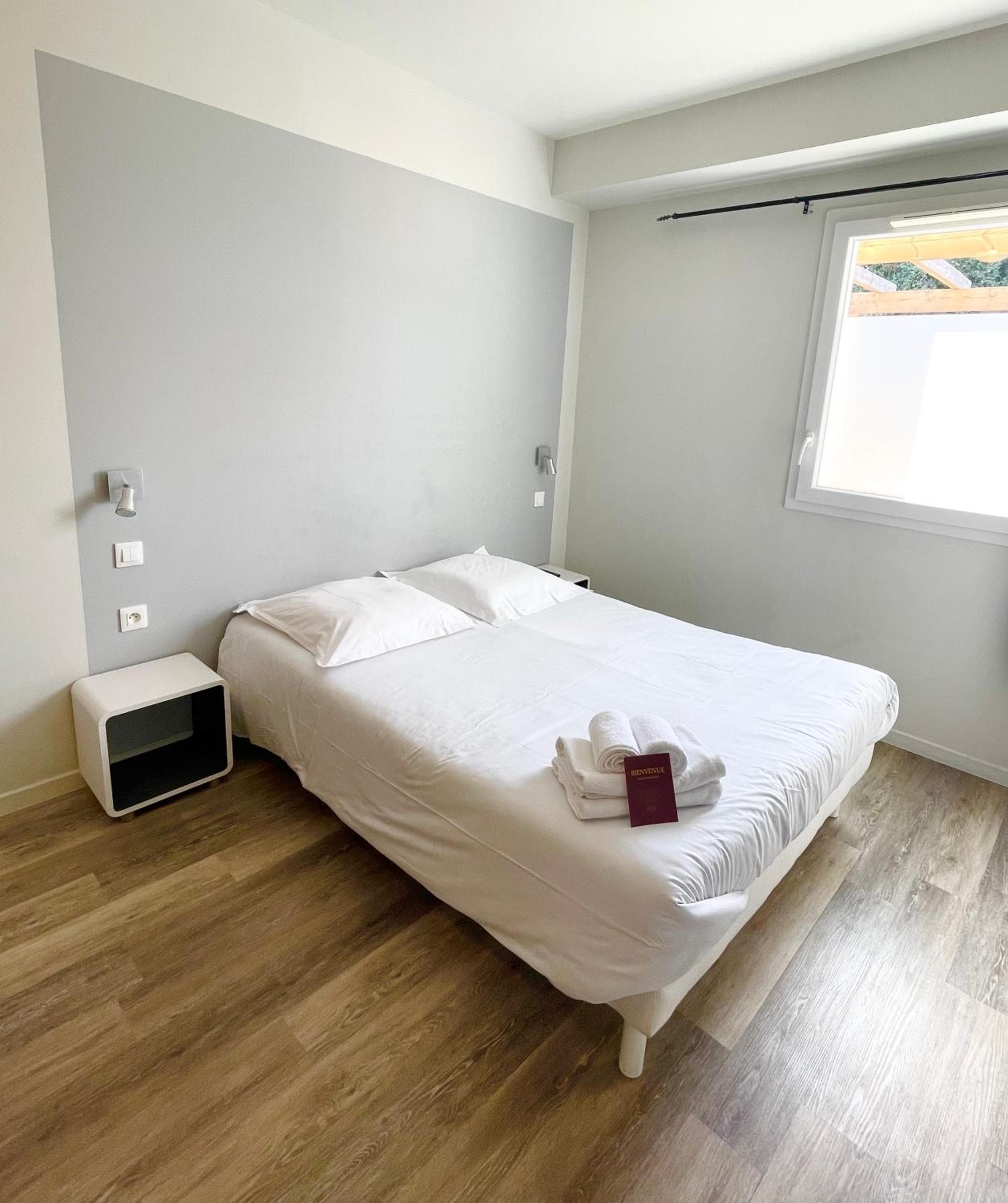 Hôtel Némo Pau Aéroport