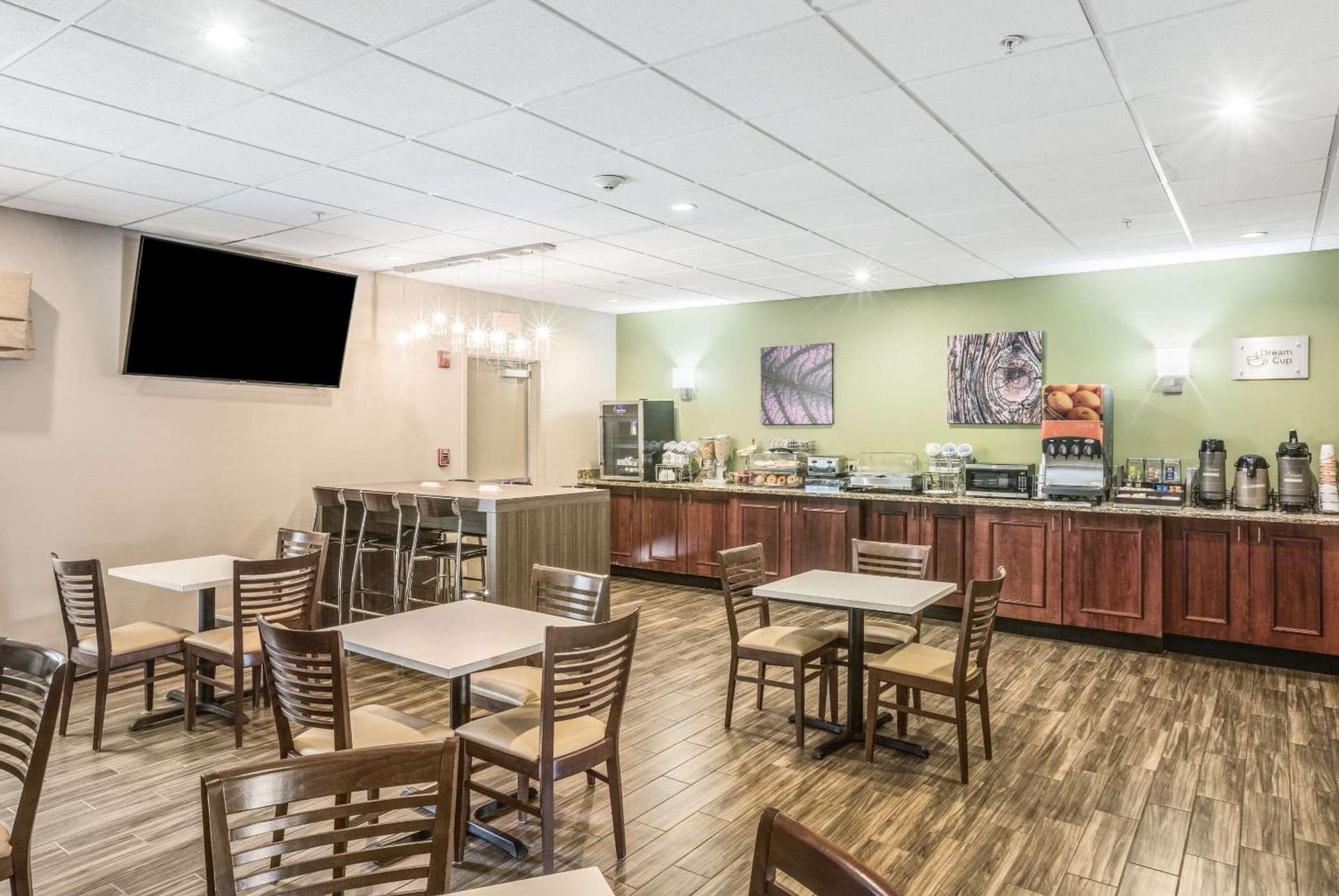 Sleep Inn & Suites