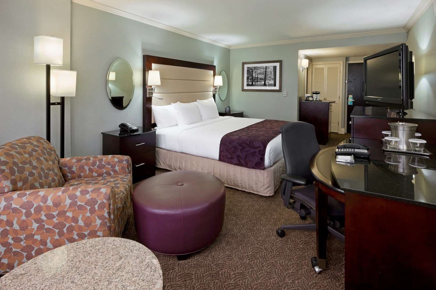 Hotel Belvoir Springfield