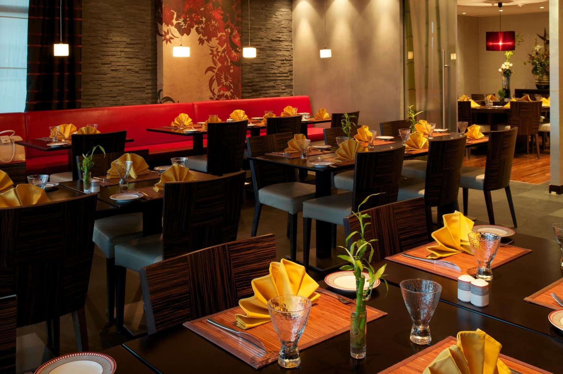 MONTREAL BARSHA HOTEL