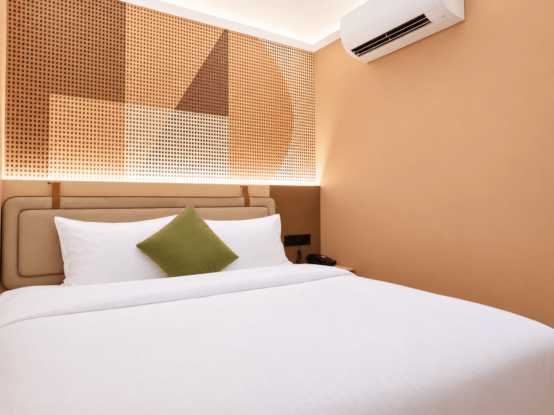 A Hotel Farrer Park - Newly Renovated