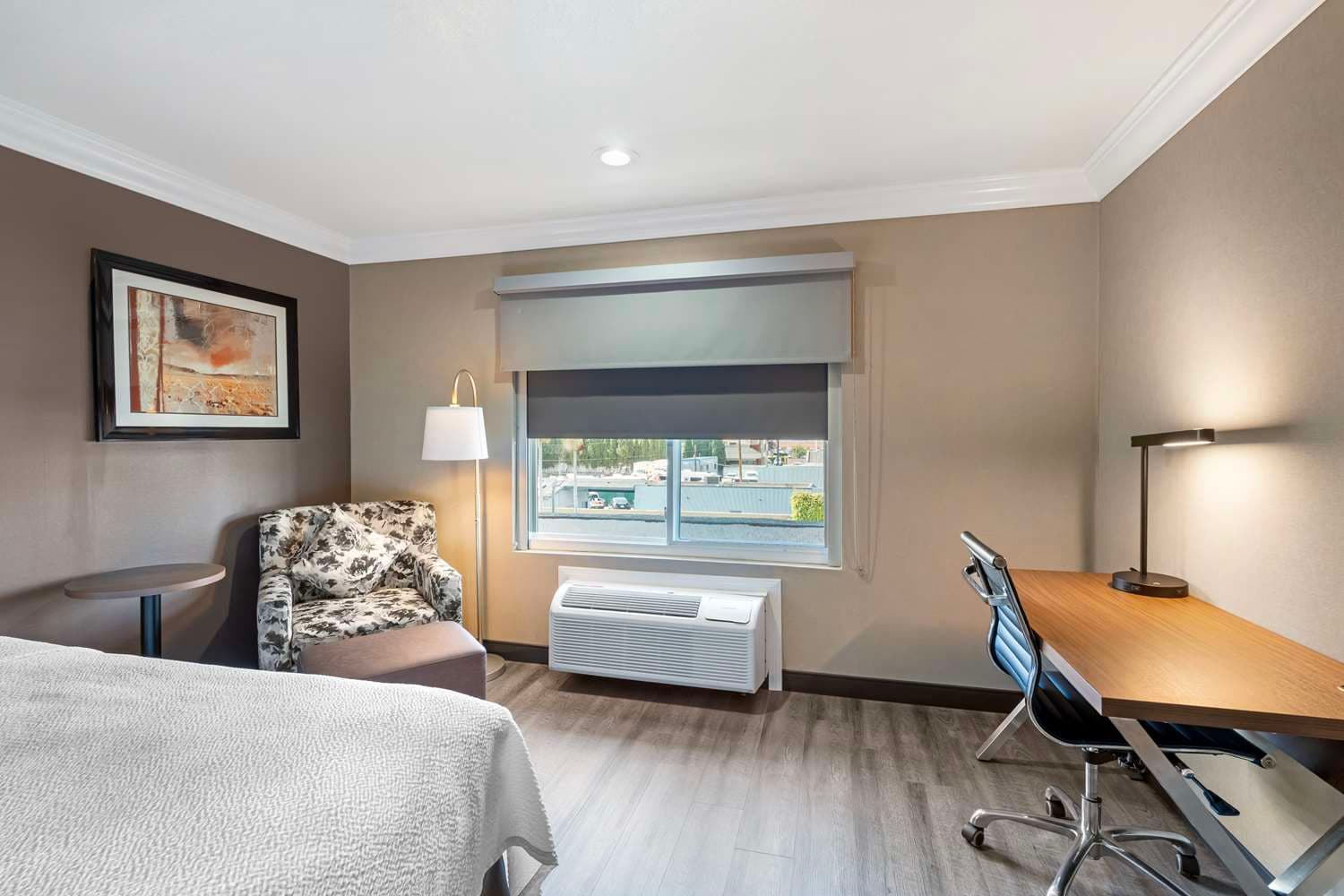 Best Western Plus Newport Mesa Inn