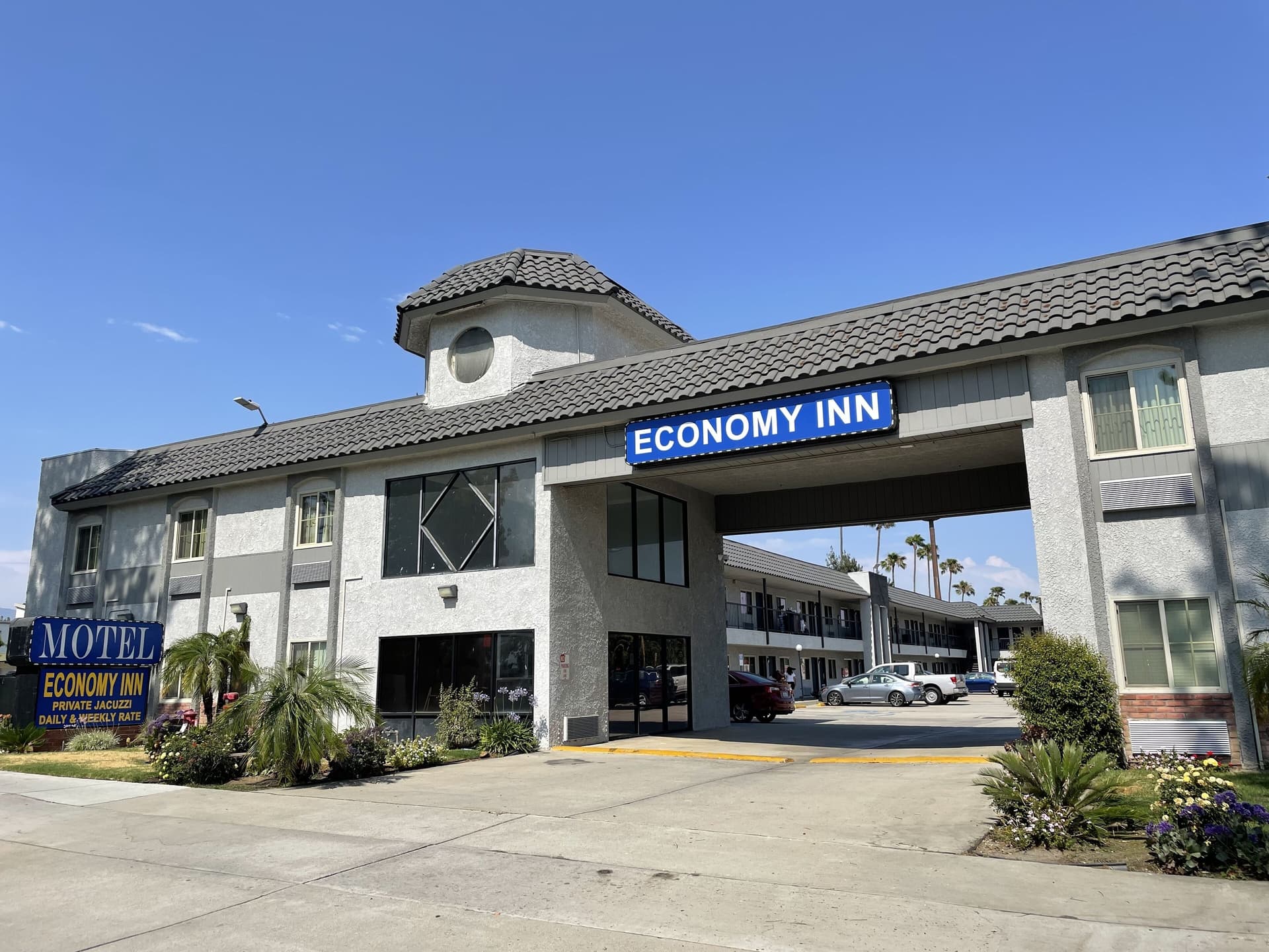 Economy Inn - Ontario