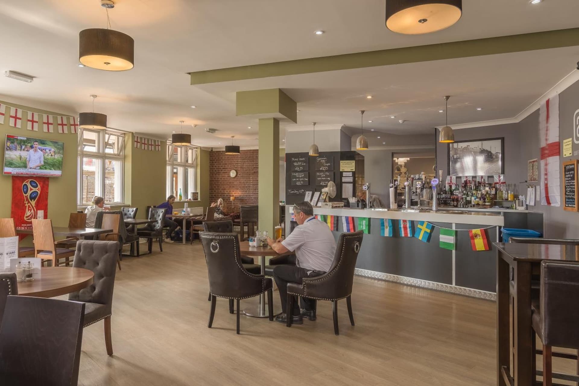 Belvilla Crewe Arms Hotel