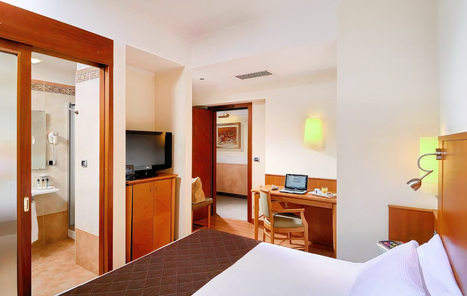 Hotel Master