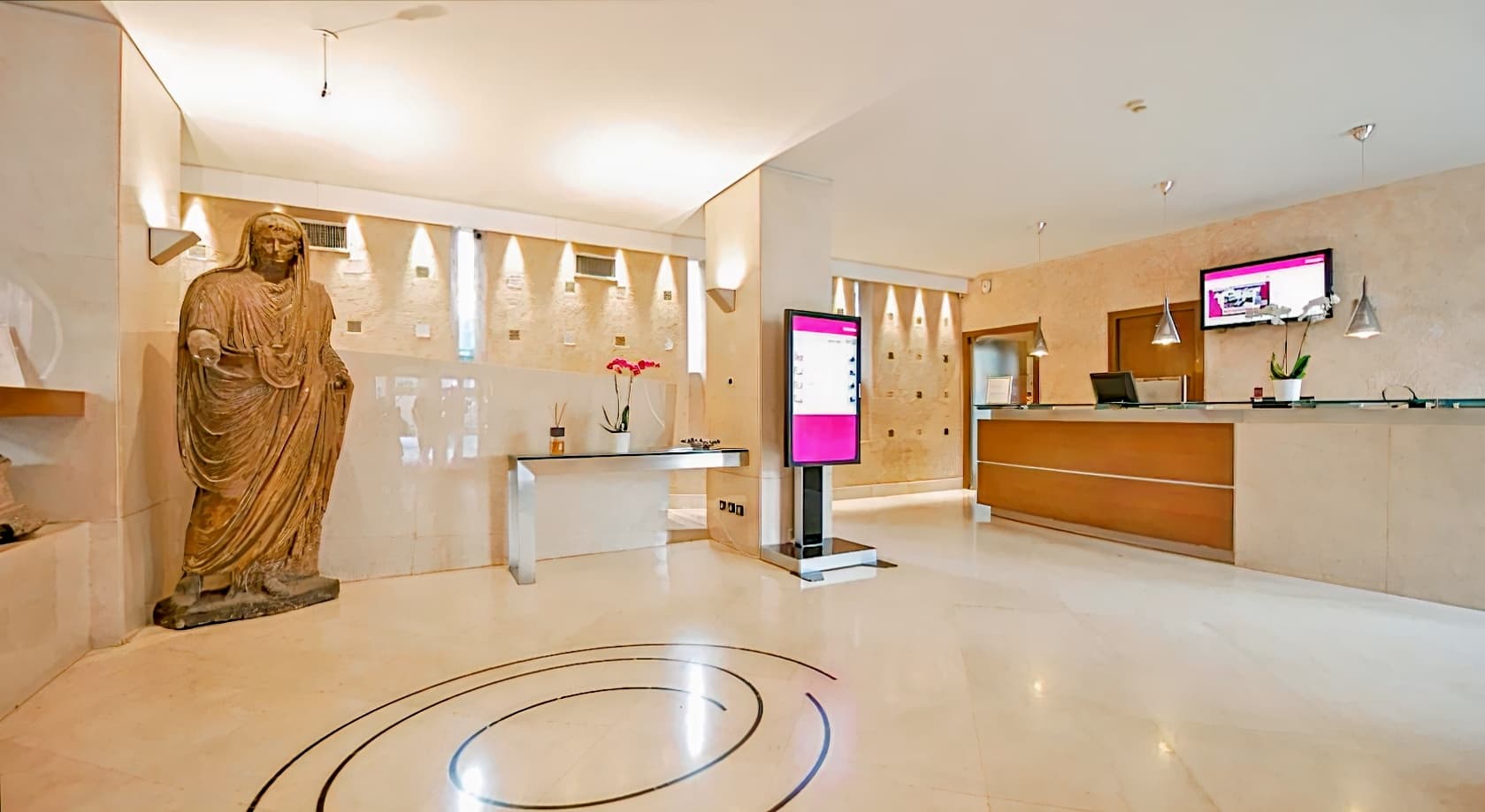 Mercure Rome Colosseum Centre