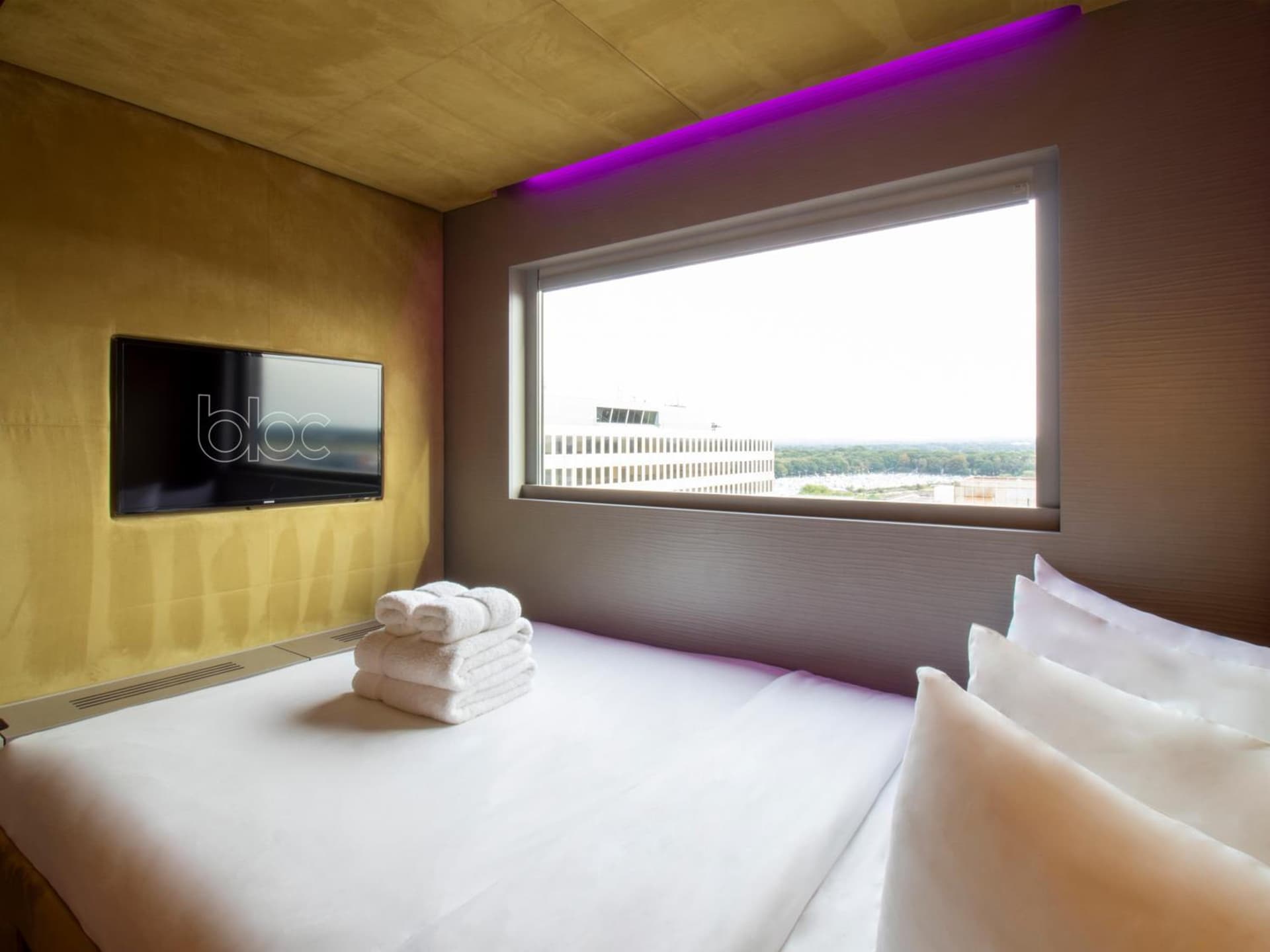 BLOC Hotel Gatwick