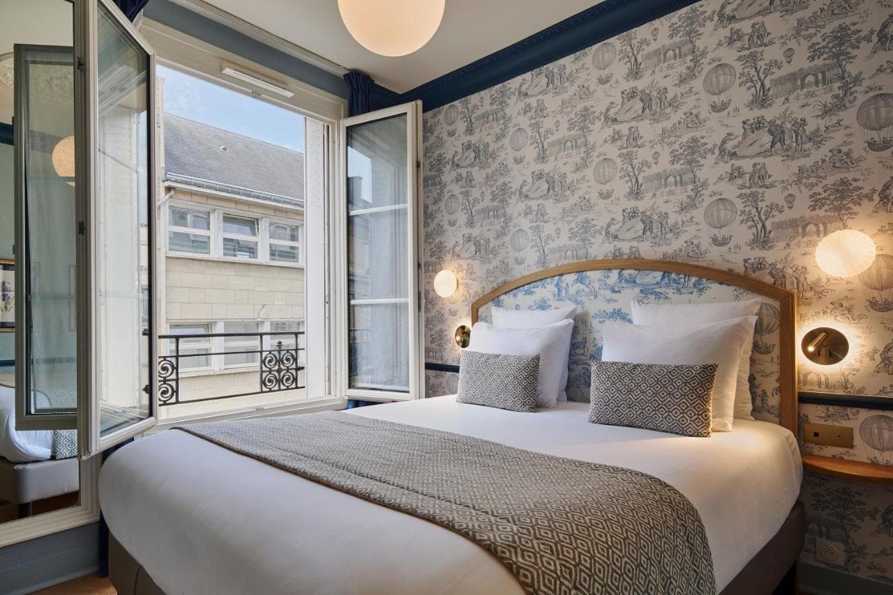 Hôtel De Neuve by HappyCulture