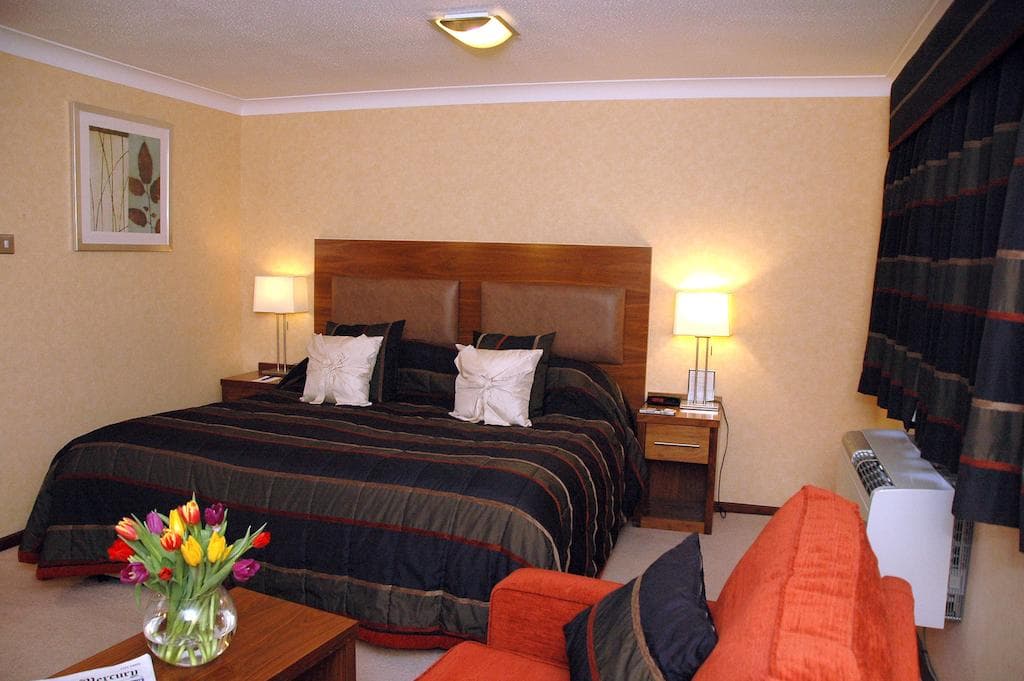 Ramada Leicester Stage