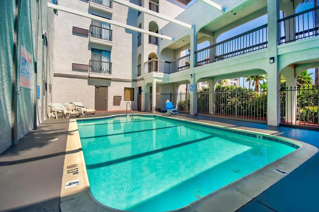 Studio 6 Suites Lawndale