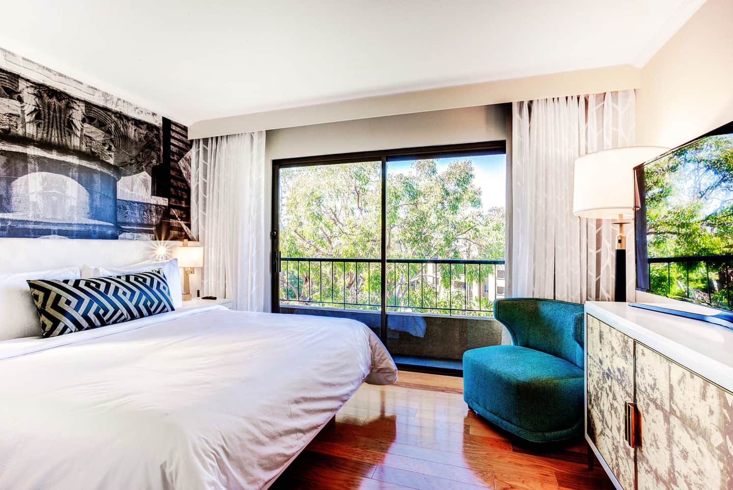 Day hotels