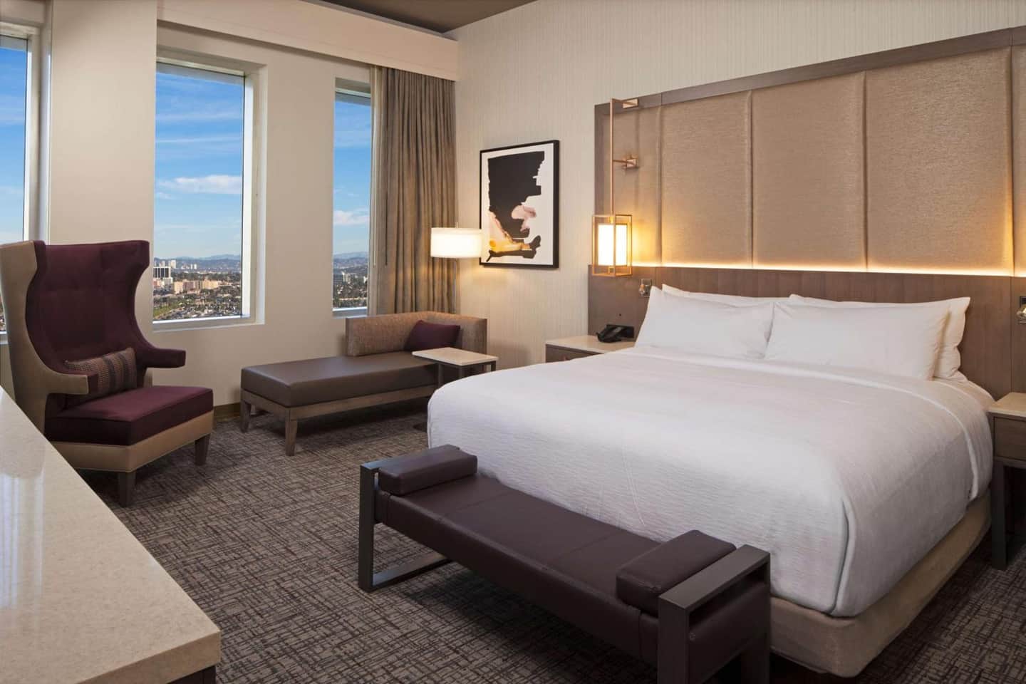 H Hotel Los Angeles, Curio Collection by Hilton