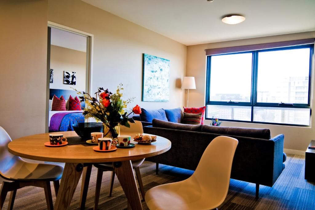 Quest Serviced Apartments Mascot