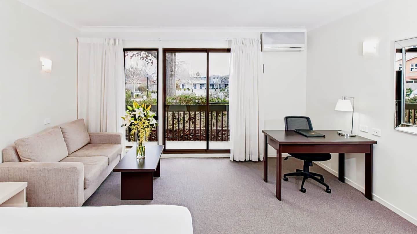 ibis Styles Canberra Tall Trees