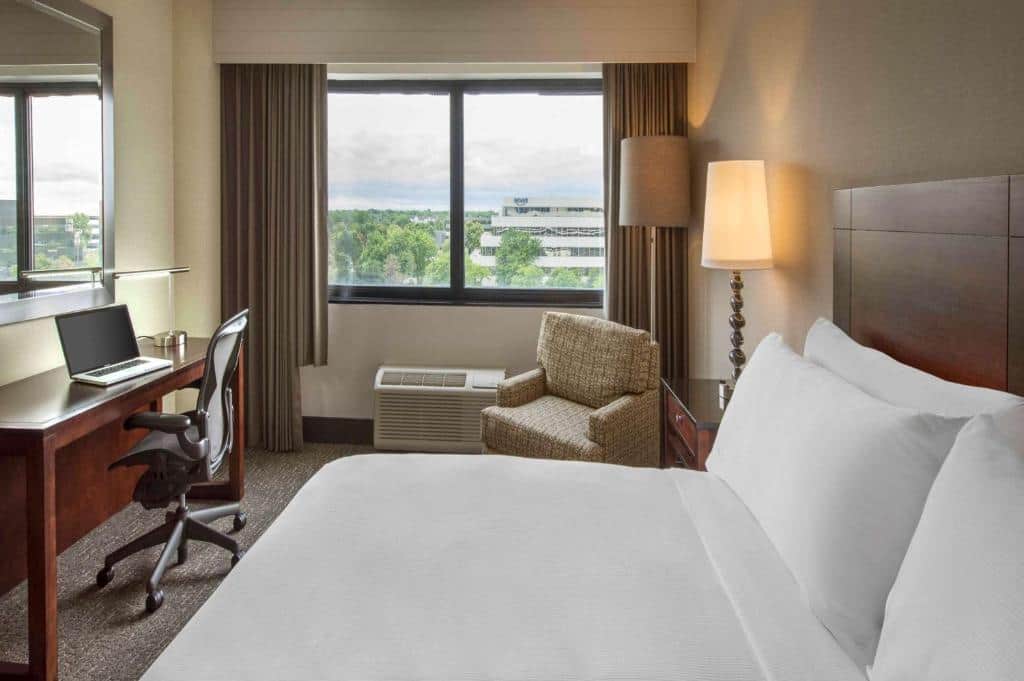 DoubleTree by Hilton Hotel Chicago-Schaumburg