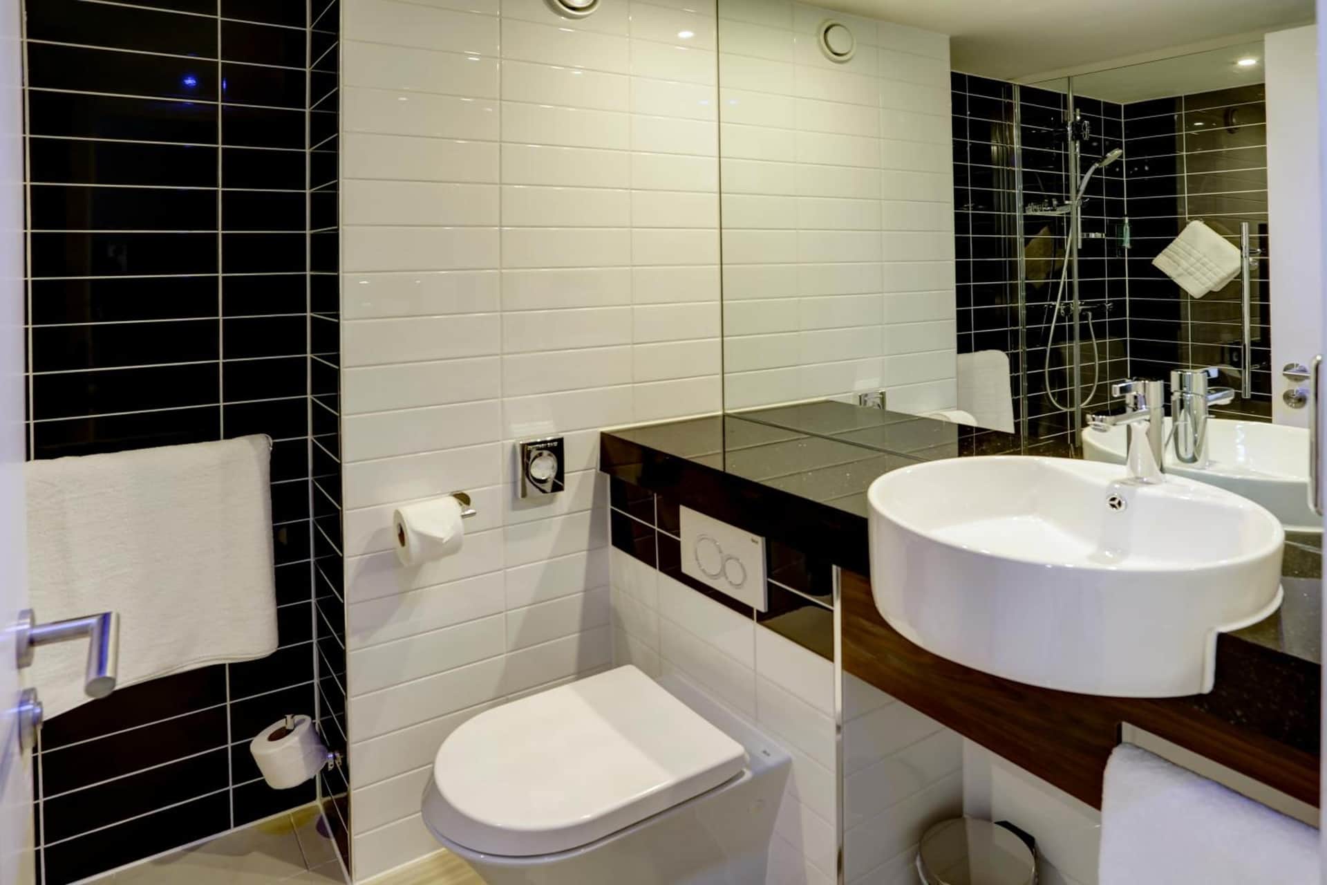 Holiday Inn Express London - ExCel, an IHG Hotel