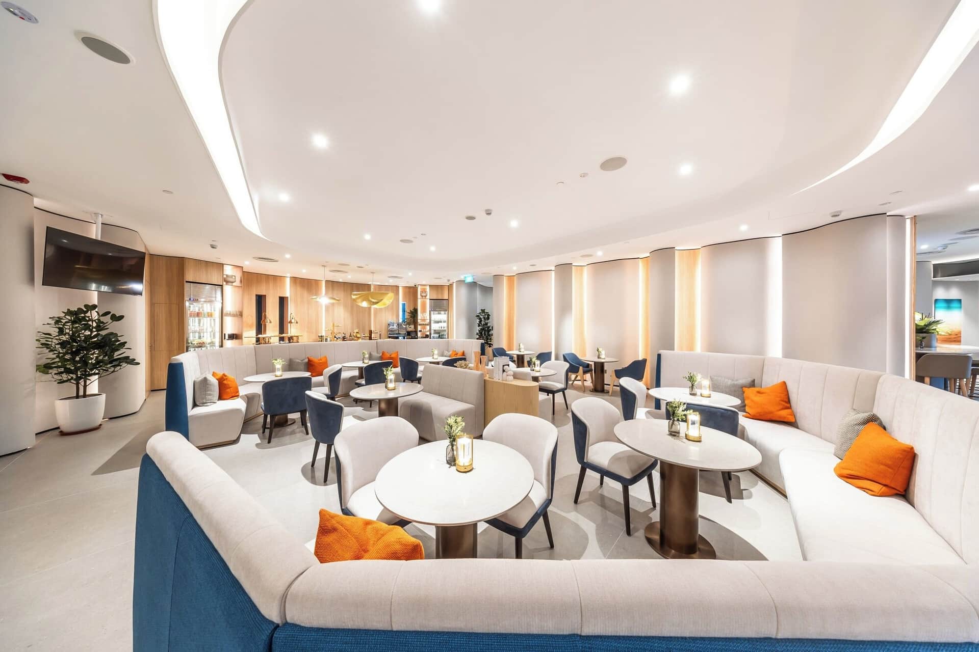 Crowne Plaza Changi Airport, an IHG Hotel