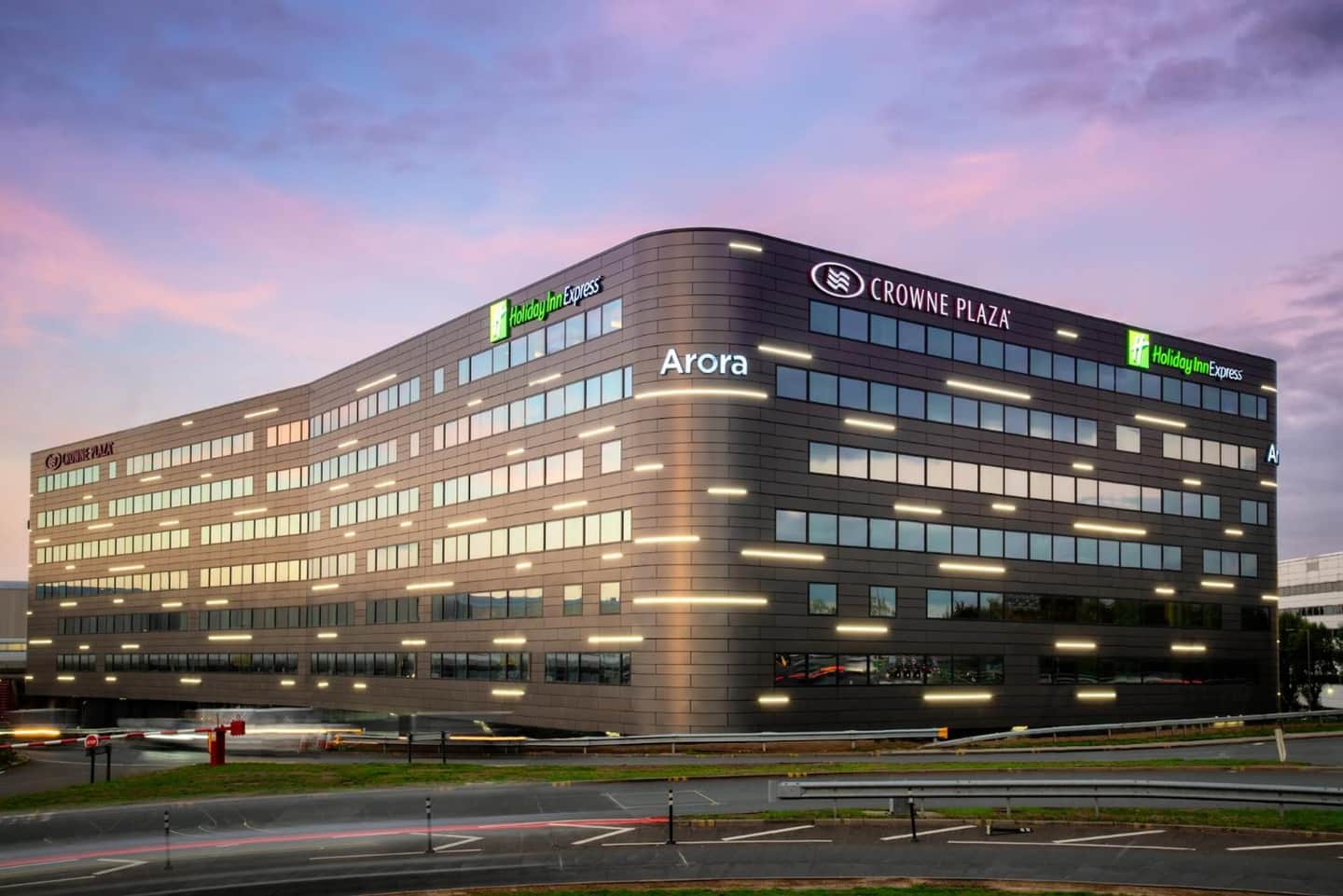 Holiday Inn Express London Heathrow T4, an IHG Hotel