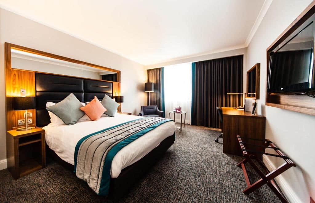 Crowne Plaza Leeds, an IHG Hotel