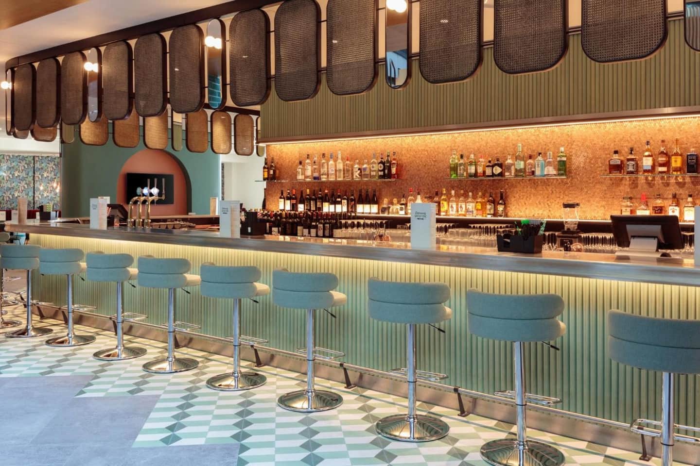 Holiday Inn London Heathrow - Bath Road by IHG