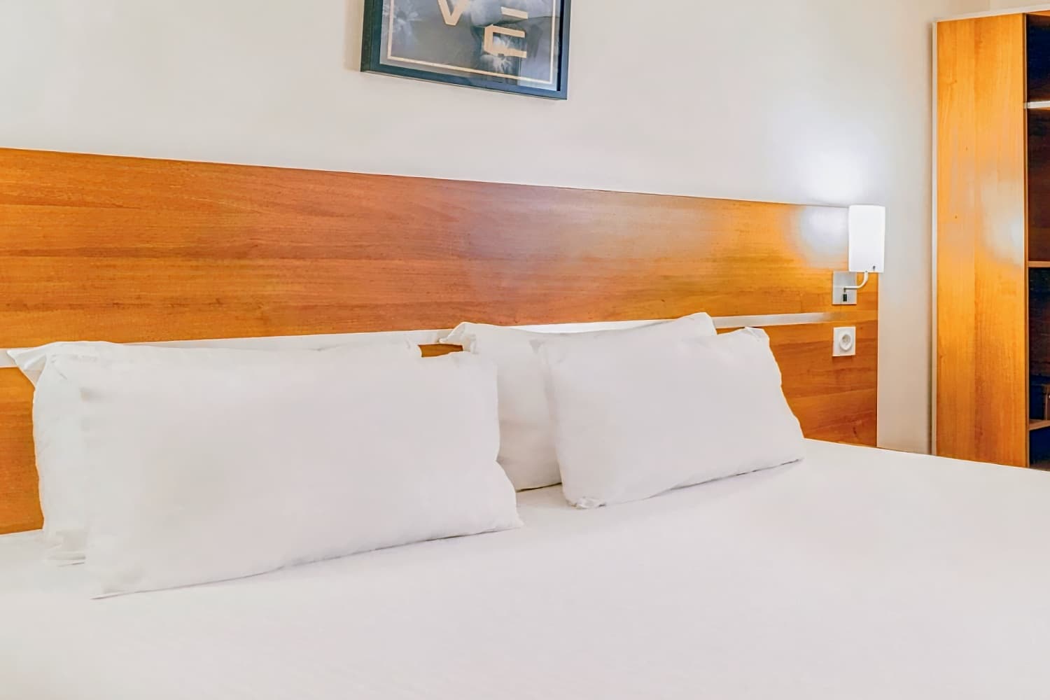 Comfort Hotel Aeroport Lyon St Exupery