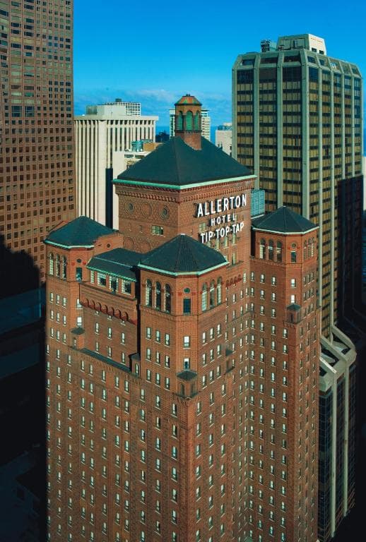 Warwick Allerton - Chicago