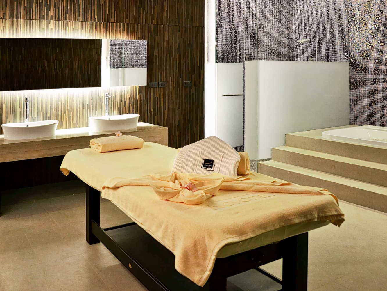 Novotel Bangkok Impact