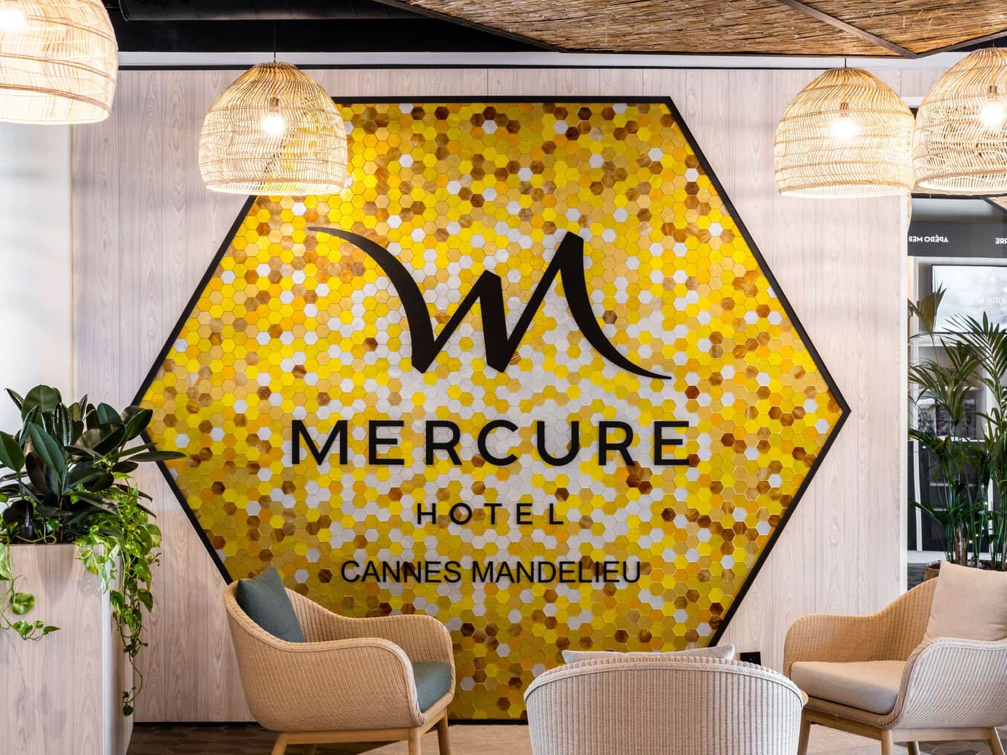Mercure Cannes Mandelieu Hotel